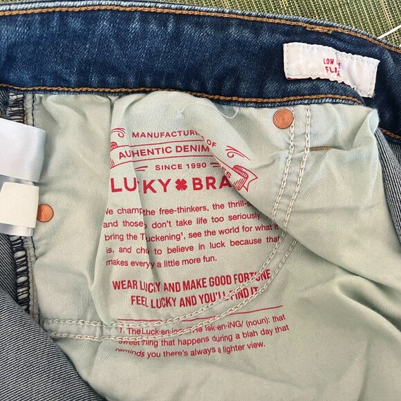 Lucky Brand Low-Rise Flare Jeans NWT 🖤 - Picture 5 of 6